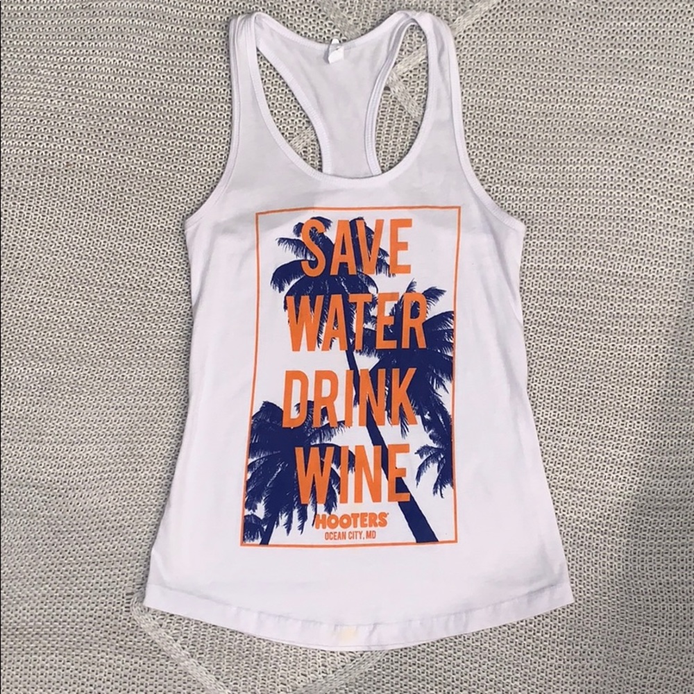 Hooters tank top